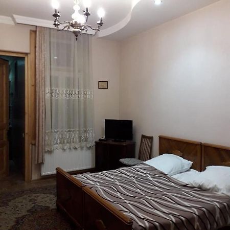 מלון קאחתי Old House Rustaveli מראה חיצוני תמונה