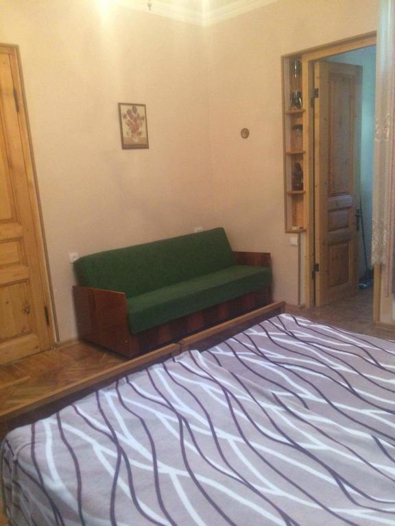 מלון קאחתי Old House Rustaveli מראה חיצוני תמונה